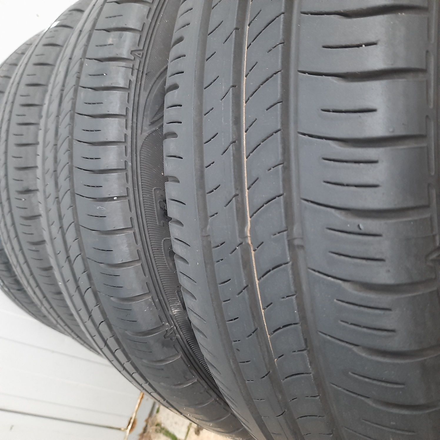 Opony letnie Dunlop 185/60 R16 2022