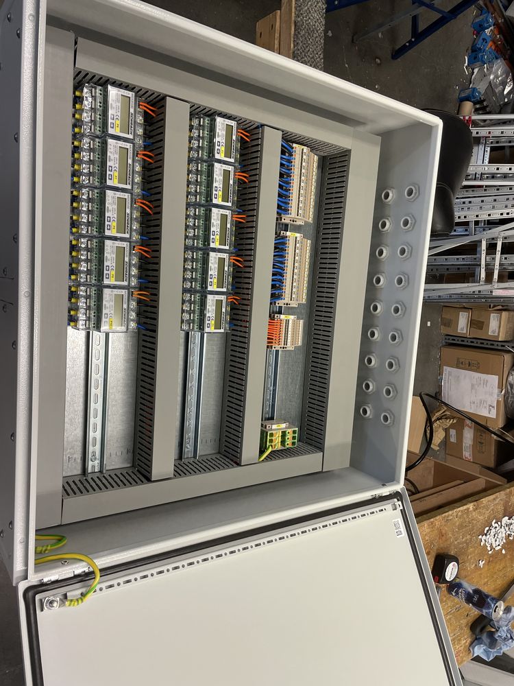 Instalacje elektryczne, Przeglady instalacji,Prefabrykacja rozdzielnic