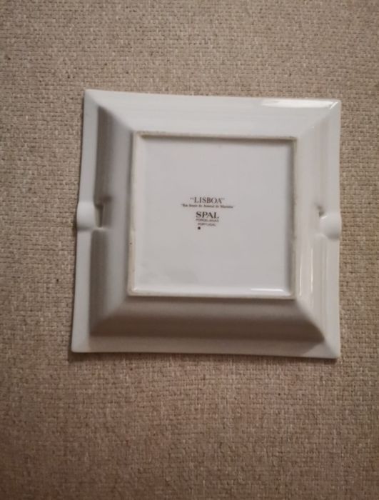 *Cinzeiro , Porcelana SPAL *