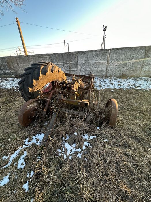 Плуг  ПЯ 3-35,плуг причіпний 3-ох корпусний.Плуг