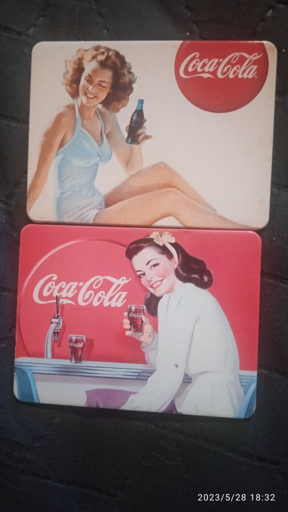 Magnesy Coca Cola 5 sztuk 

Wymiary 8 x 6 cm 

Stan b dobry

Cena za 6