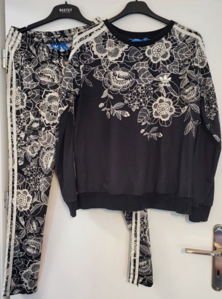 dres zestaw spodnie  bluza adidas czarny kwiaty Florido  rozmiar 36 38