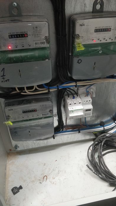 Послуги електрика, електрик, Луцьк електрик. Діодна стрічка. Розетки