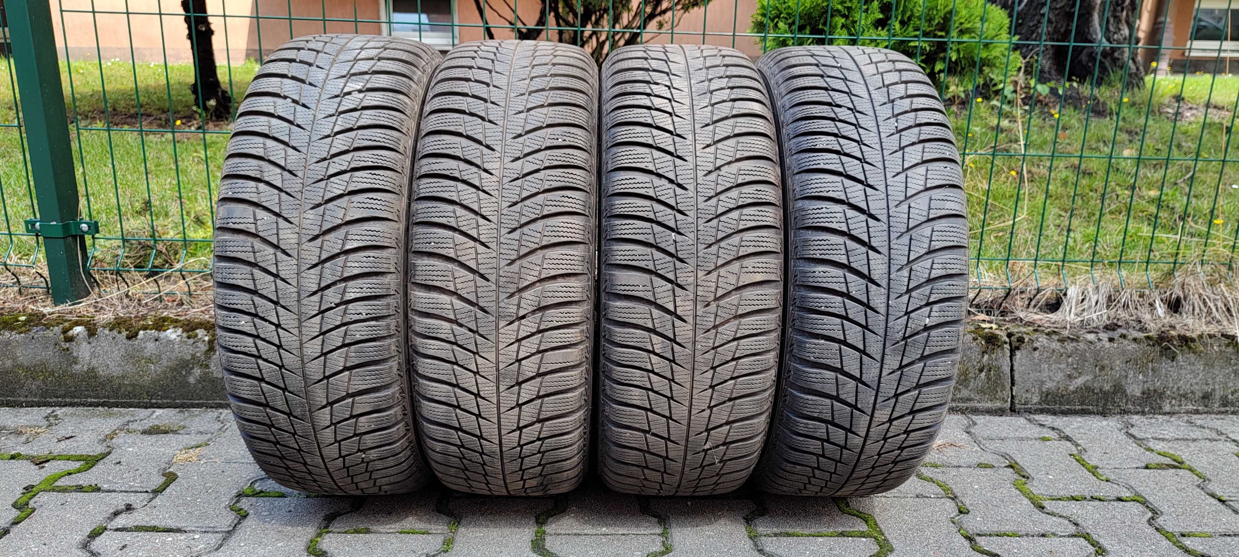 Komplet opon zimowych Bridgestone Blizzak LM001 205/55R16 91H*CZUJNIKI