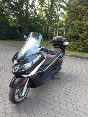 Sprzedam Piaggio X10 Biznes R 125/350 kat.B