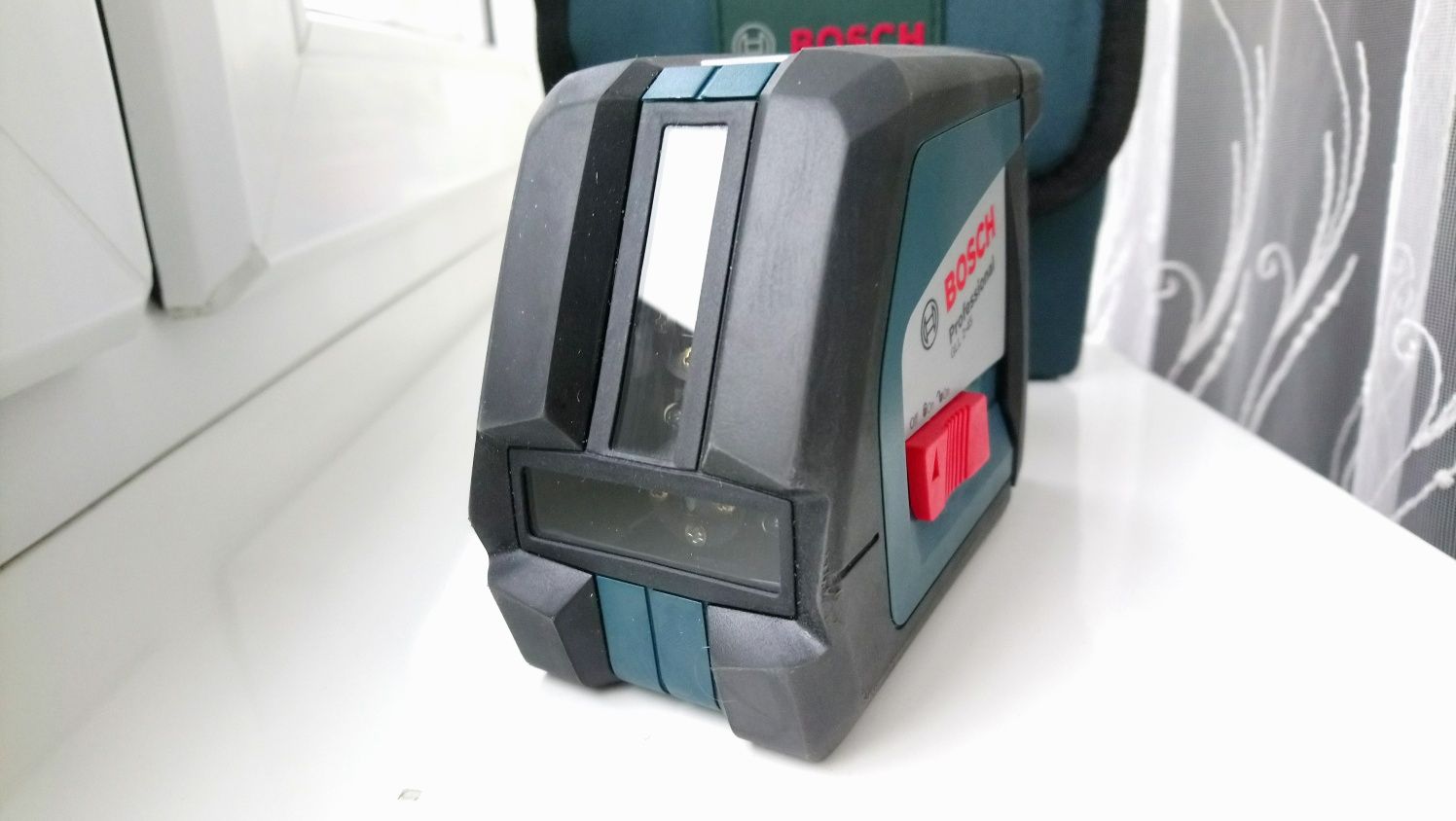 Уровень лазерный нивелир BOSCH GlL2-45 professional