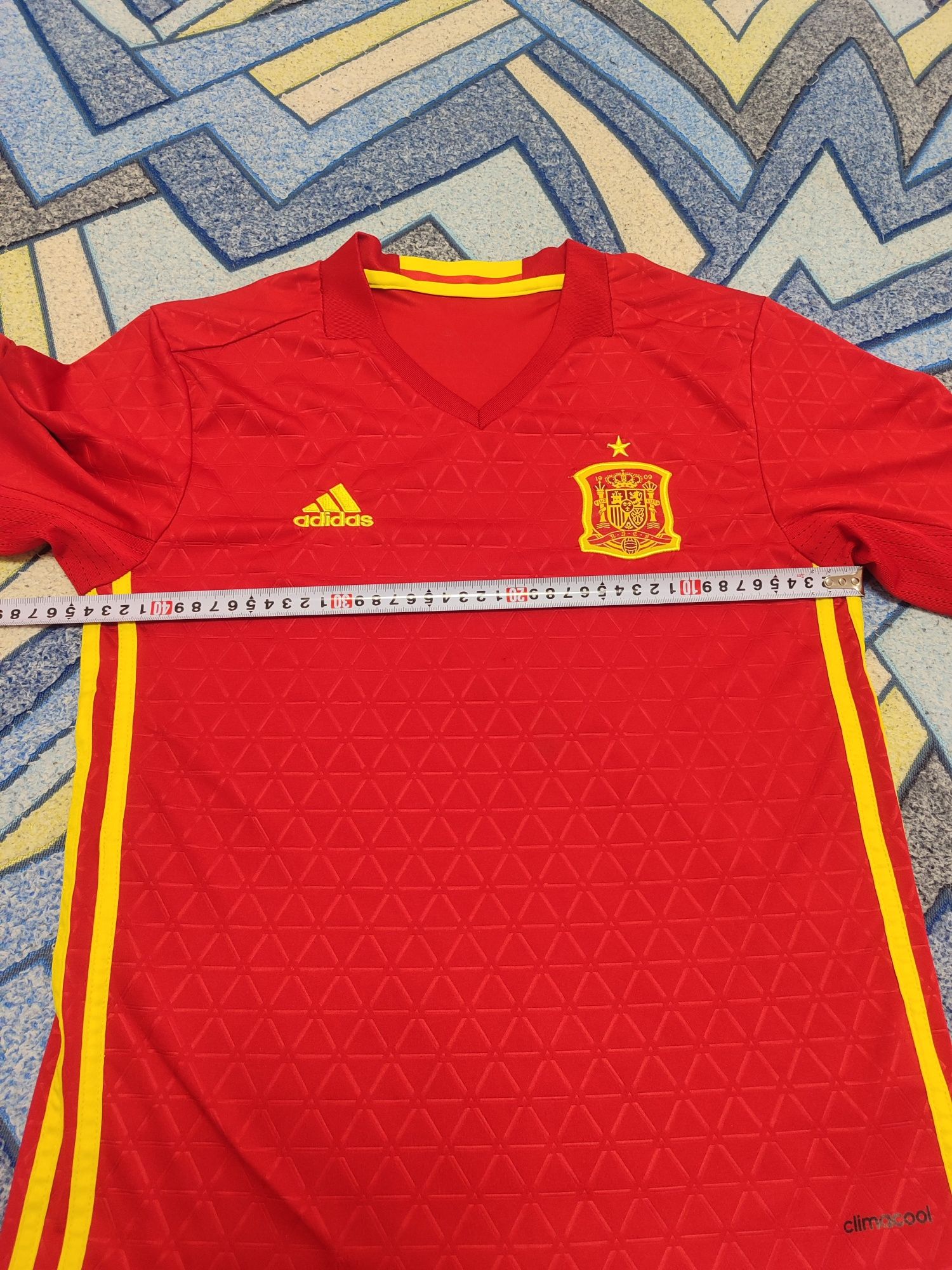 Футболка Adidas, nike, NB