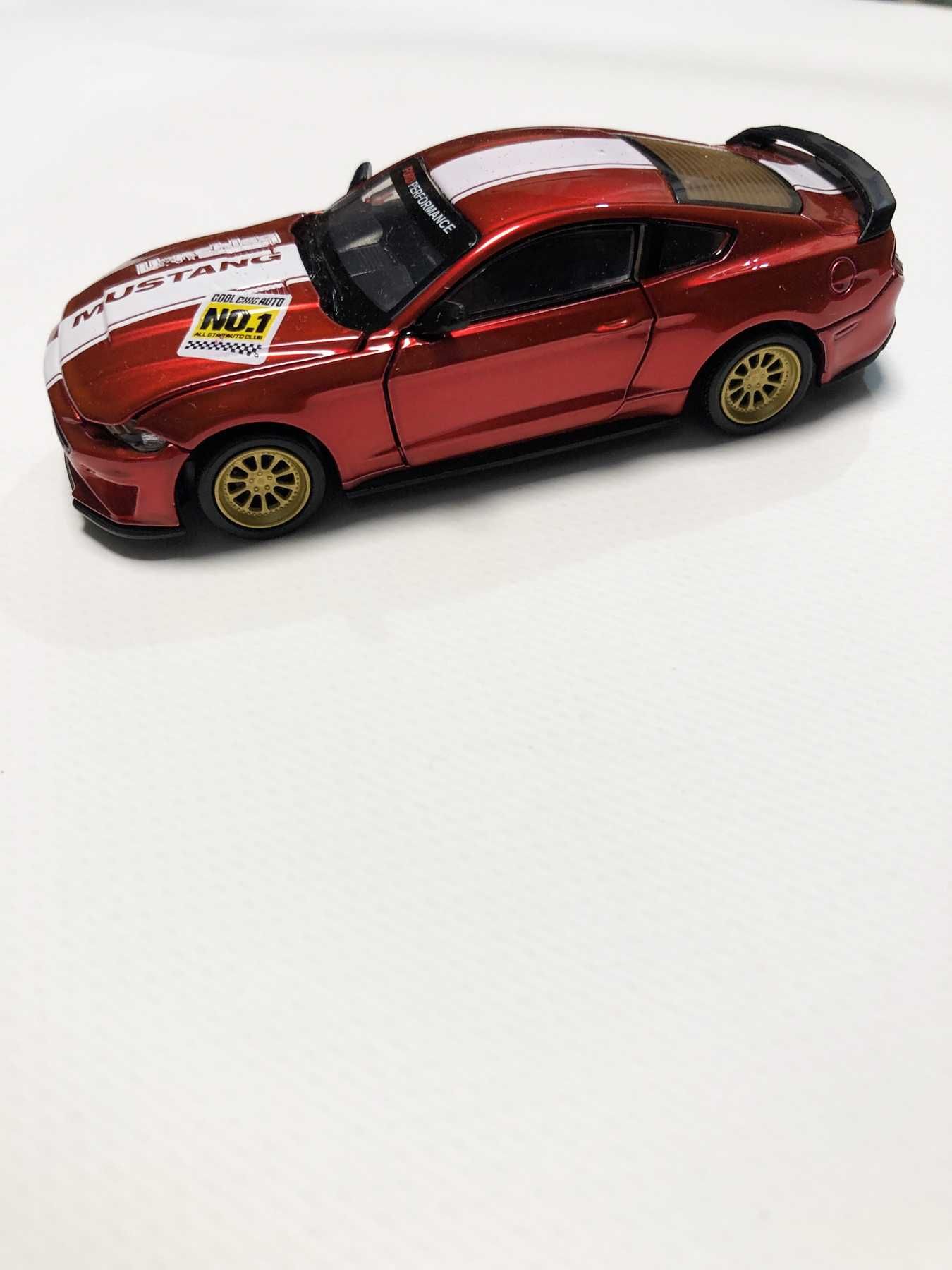 іграшка машинка подарок Ford Mustang GT 1:42 автомодель конструктор