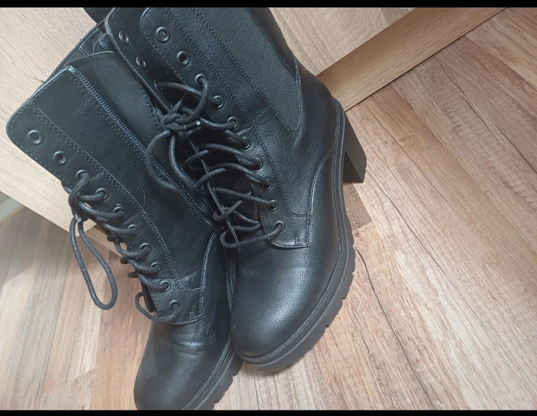 Sprzedam buty damskie nowe rozmiar 41