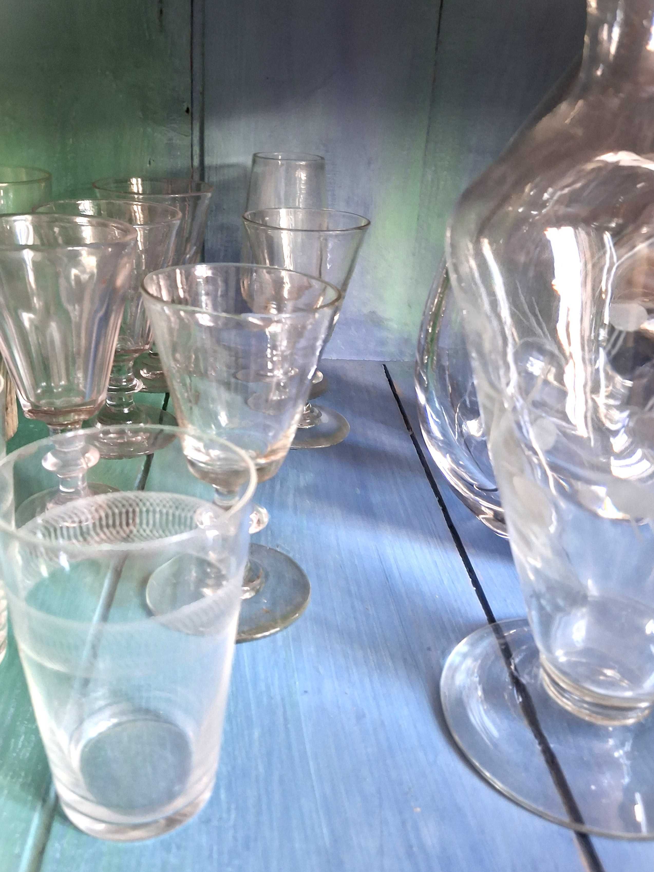vitrine | aparador recuperado com pintura interior verde azulado