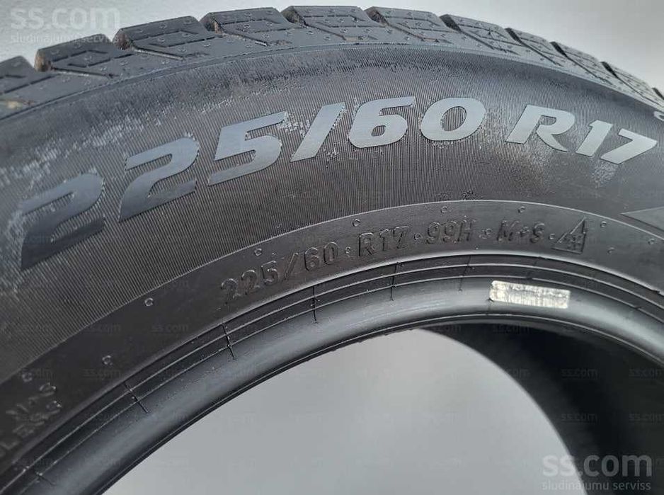 Практично нова зимова гума Pirelli Ice Zero Asimmetrico