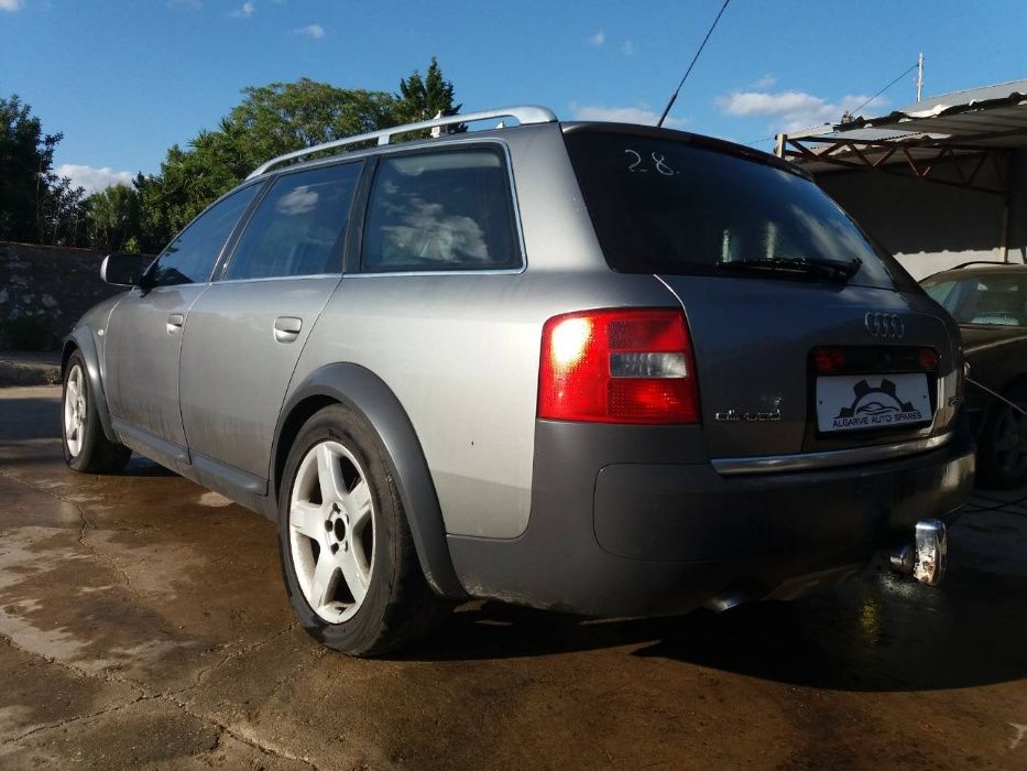 Audi Allroad Quattro 2.5 TDI Auto 2002, 2004 Para Peças