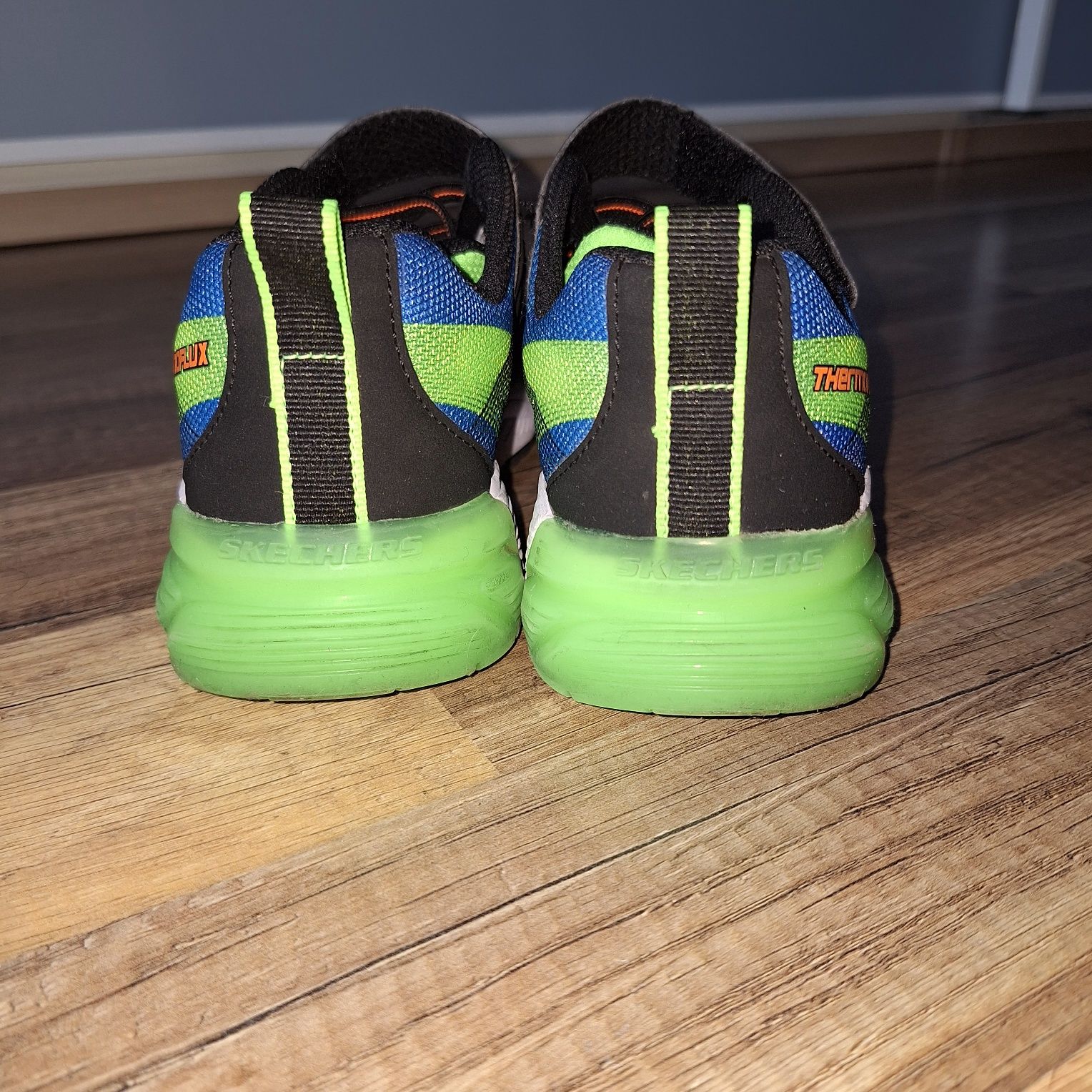 Buty chłopięce SKECHERS 35