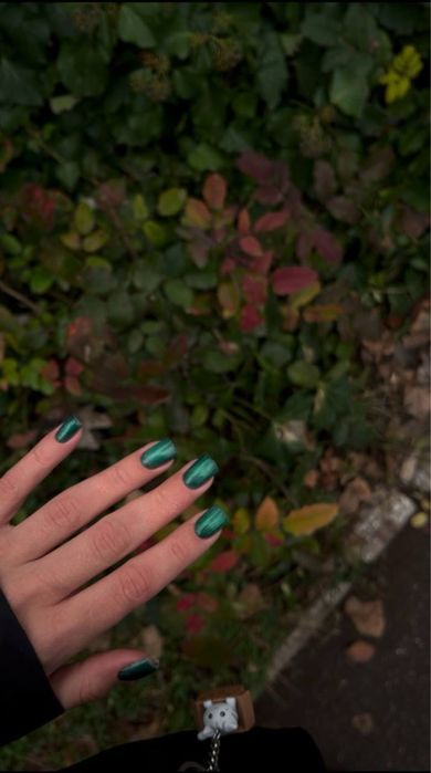 Запрошую до себе на манікюр