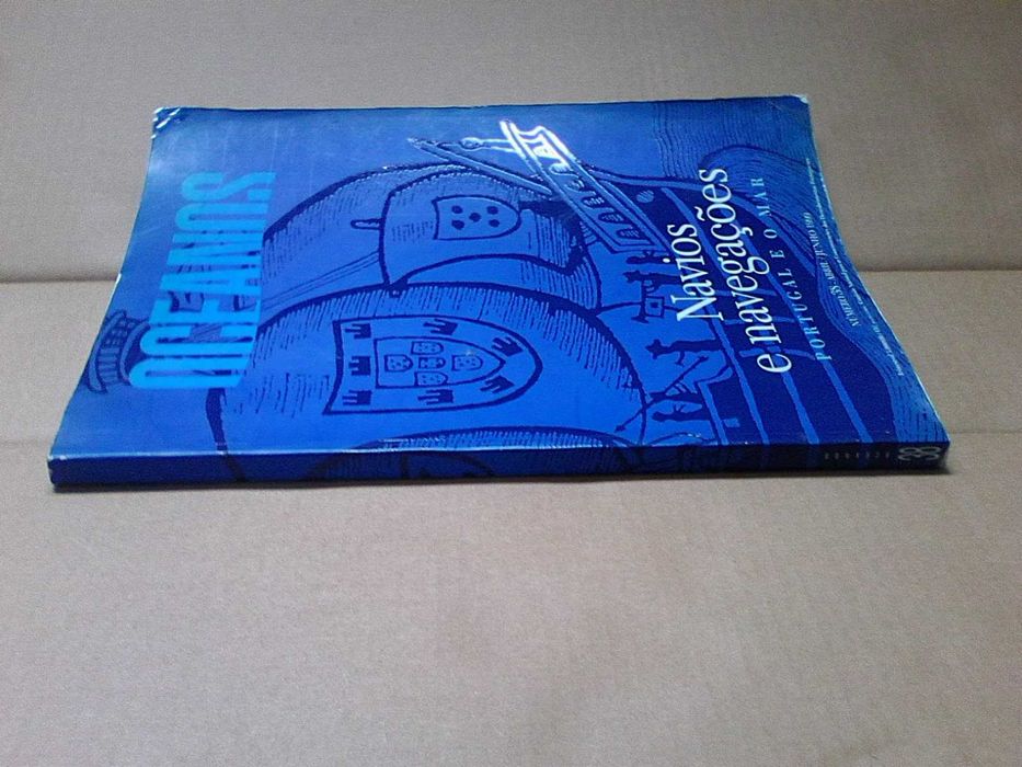 Revista Oceanos n.º 38 - Navios e Navegações