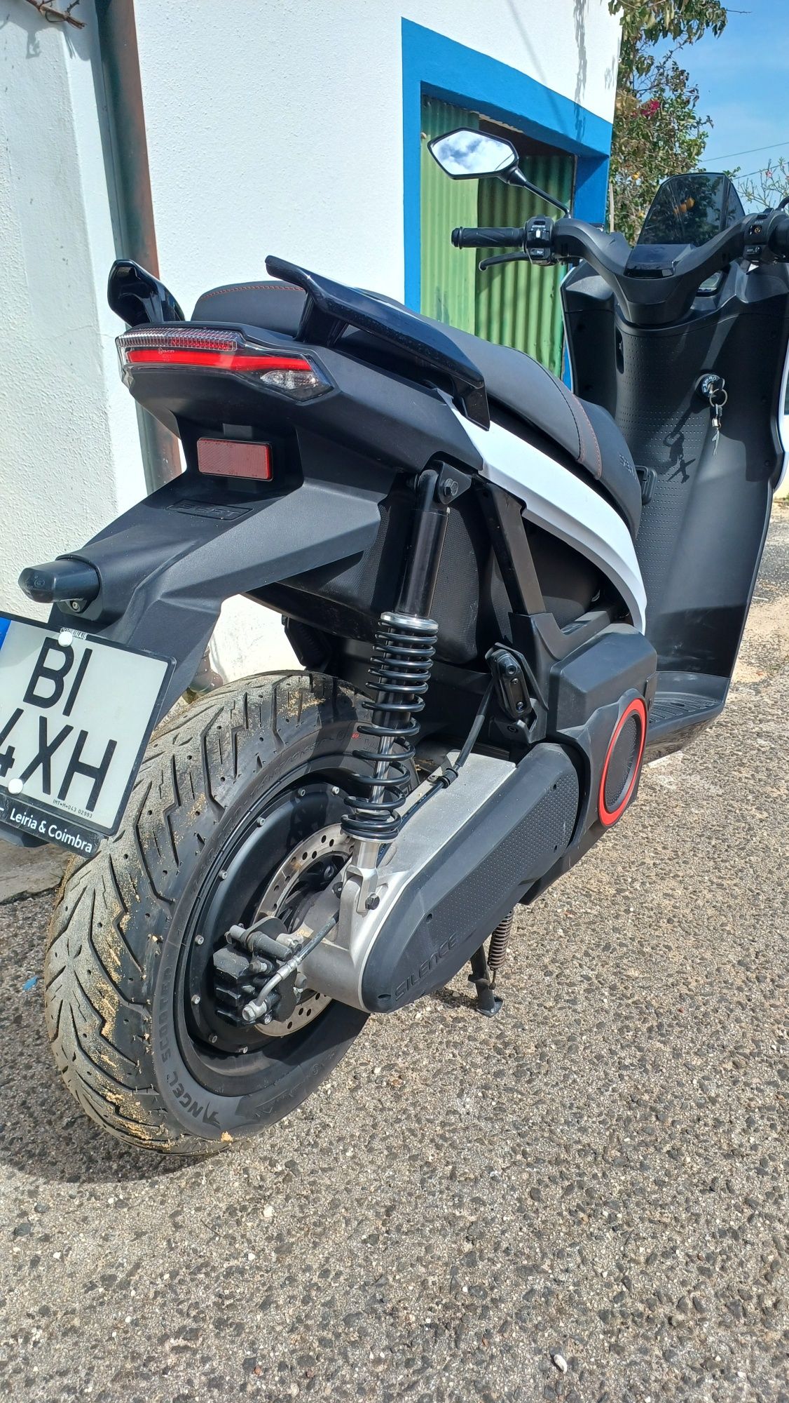 Seat MÓ 125 Elétrica | Abril 2024 | 5.000 km | 4.000€