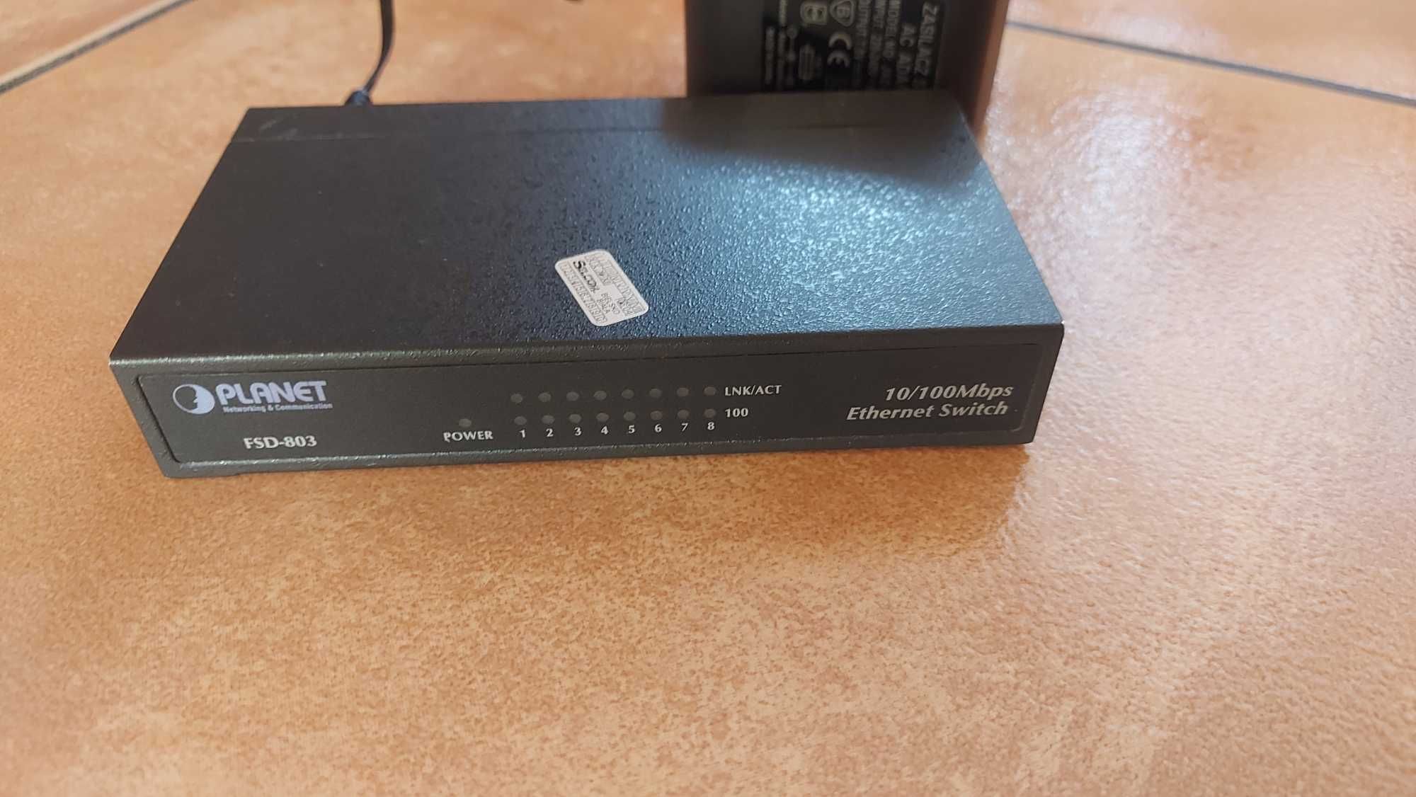 Switch Ethernet 10/100Mbps 8 portowy Planet