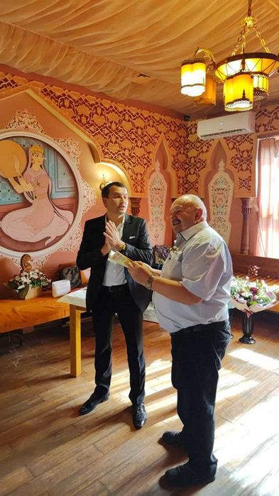 ФОКУСНИК с кроликом. АНИМАТОРЫ на праздник в Харькове