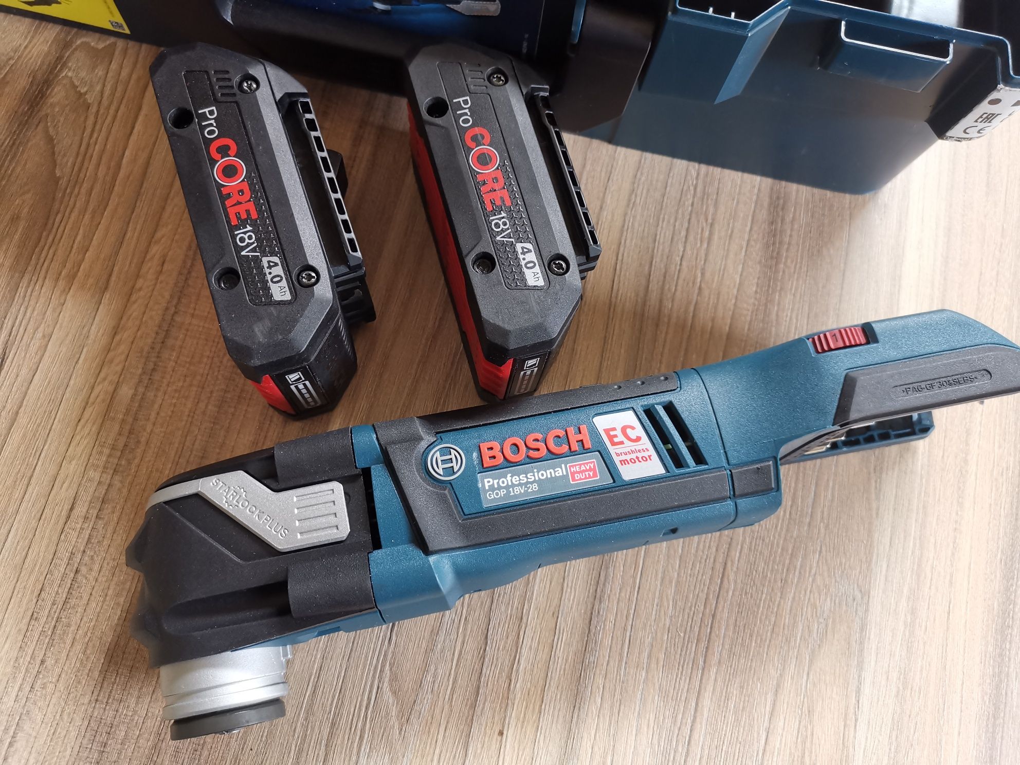 Bosch GOP 18v narzędzie wielofunkcyjne 2x bateria procore, ładowarka