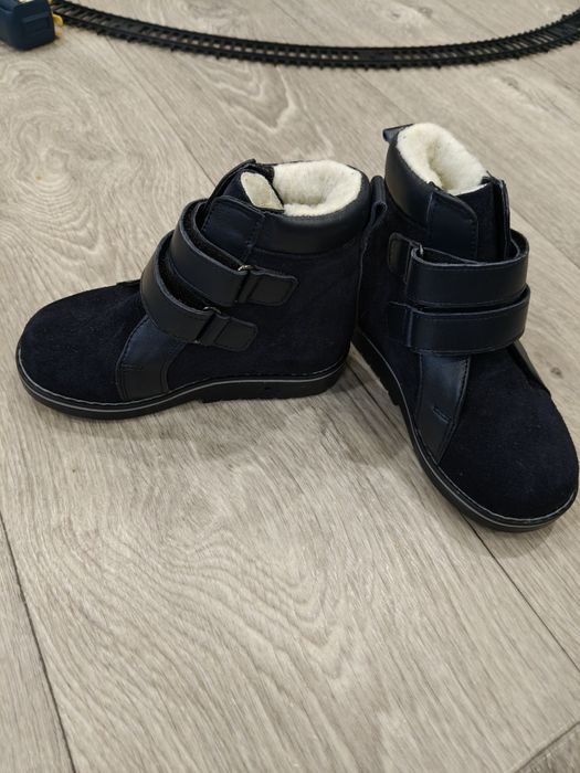 Дитячі замшеві ботінки зимове взуття 25 розмір