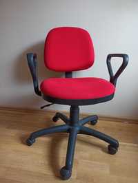 Krzesło biurowe regulowane dla dziecka