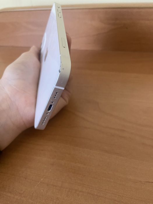 Telefon Iphone 12 64 GB 88%