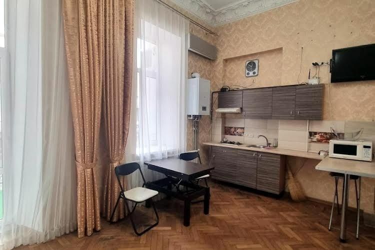 Сдам 1 Ком КВартиру  ЛЮБОЙ СРОК  Центр Ул Канатная 7 Парк Шевченка