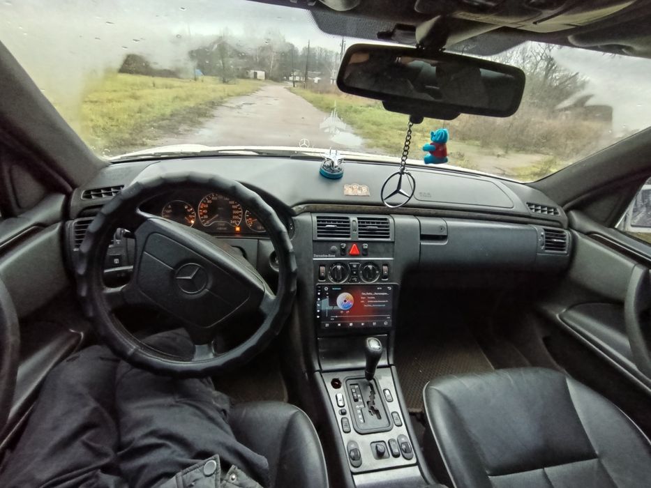 Продам Mercedes Benz w210 E230