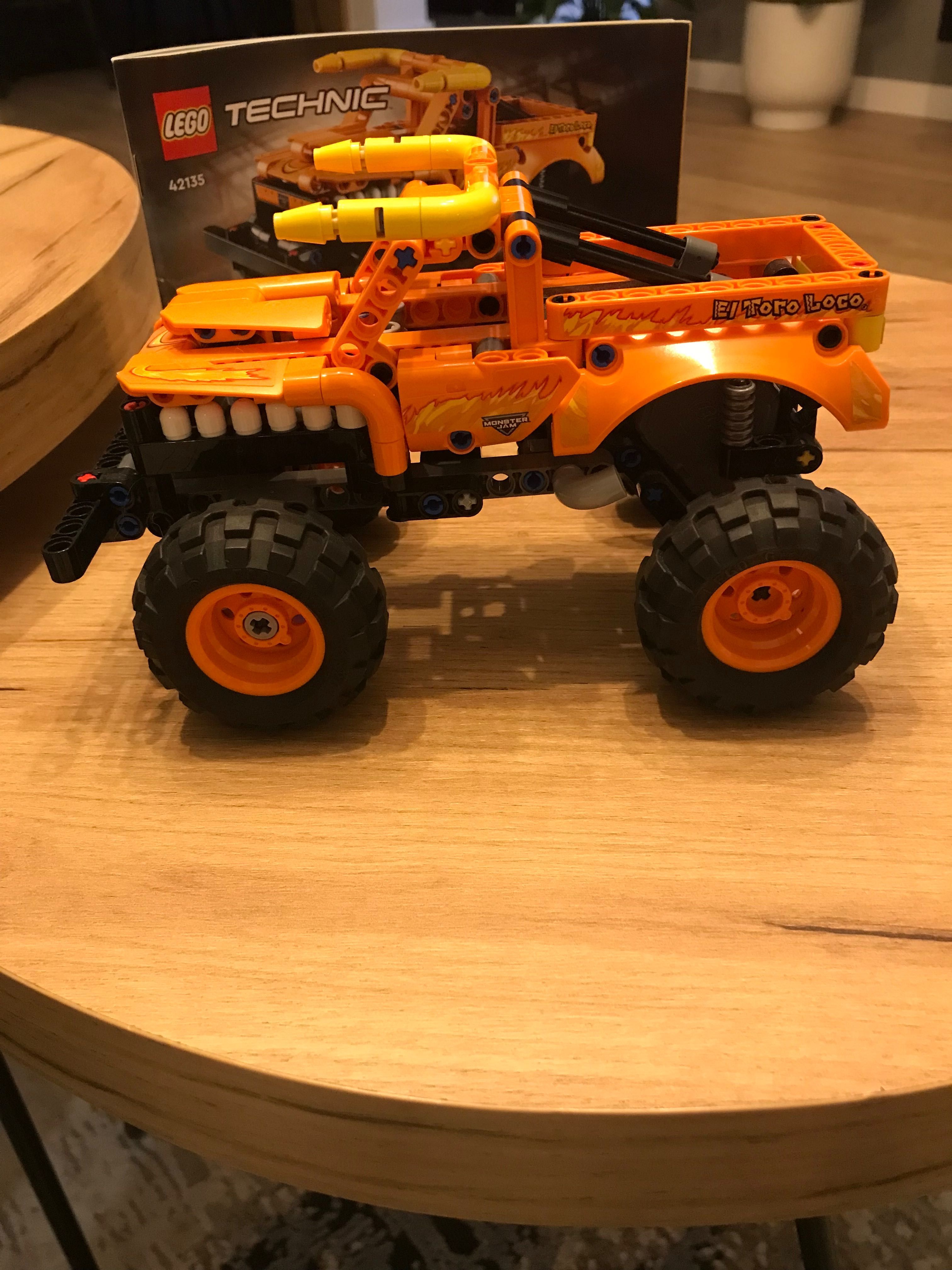Zestaw lego 42135