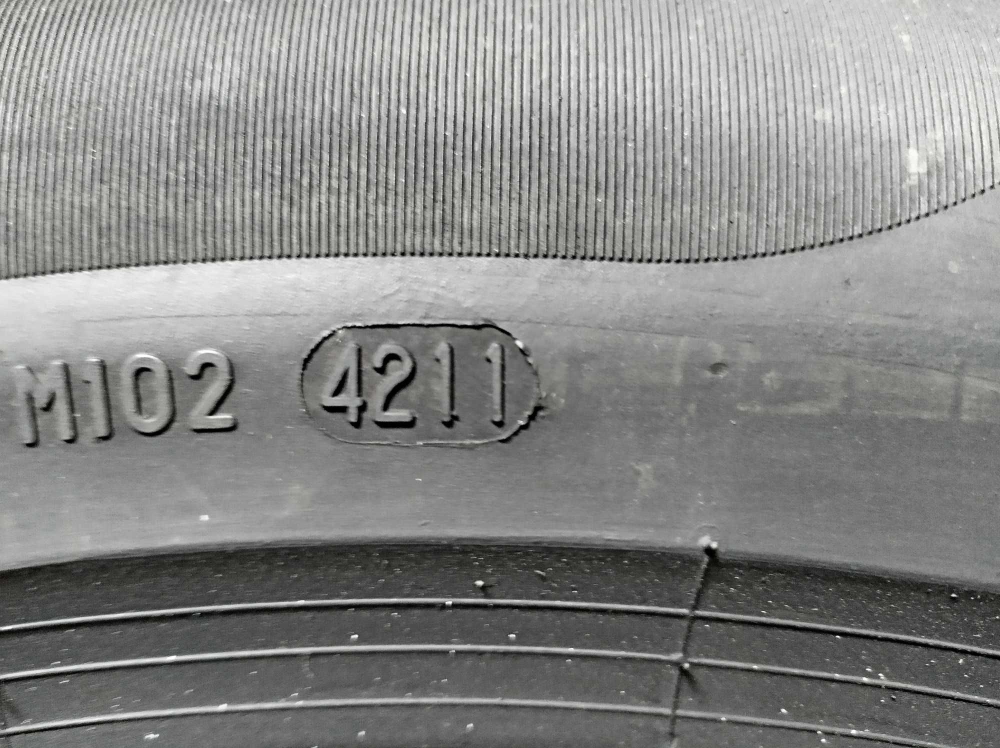 Шини Б/в 245.55.17 пара Pirelli