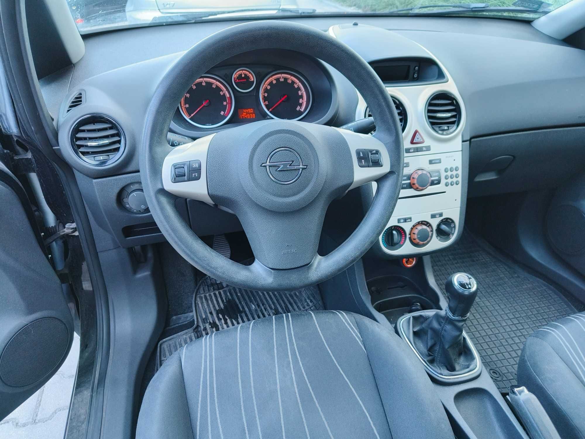 Opel Corsa 1,2 2007 rok