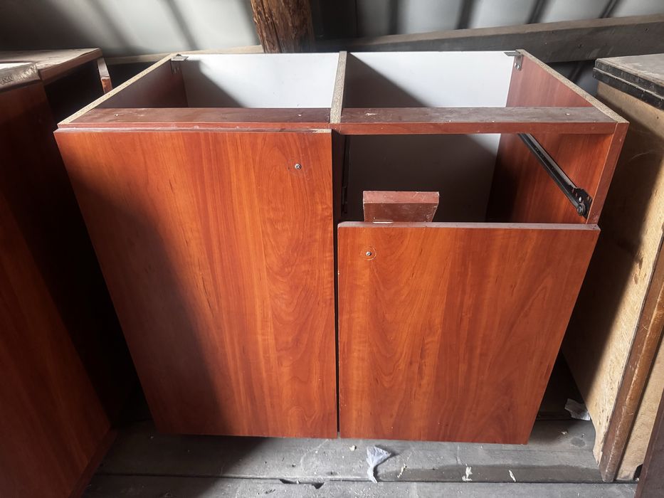 Продам мийку кухонну з тумбою