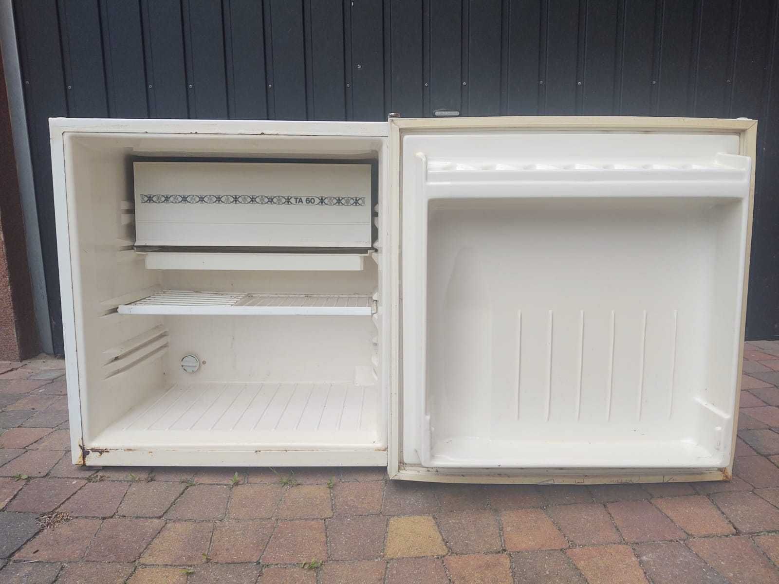 Lodówka POLAR 60
