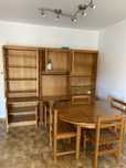 3 modulos de movel de sala, mesa e 4 cadeiras