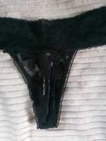 Czarne stringi Victoria's Secret