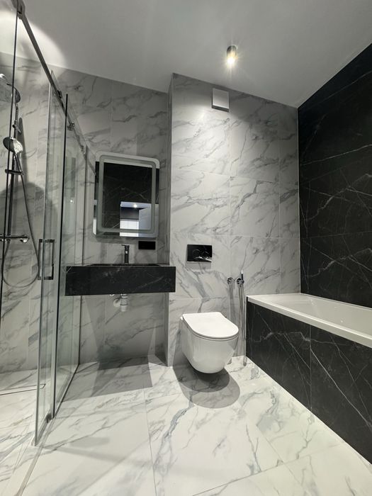 Сучасний котедж 70 м2 з власним подвірʼям та паркомісцем!