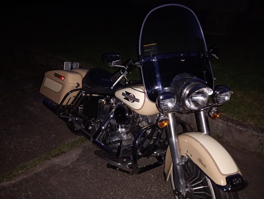 Harley Davidson model FLH