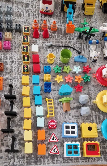 LEGO Duplo, ok. 400 elementów