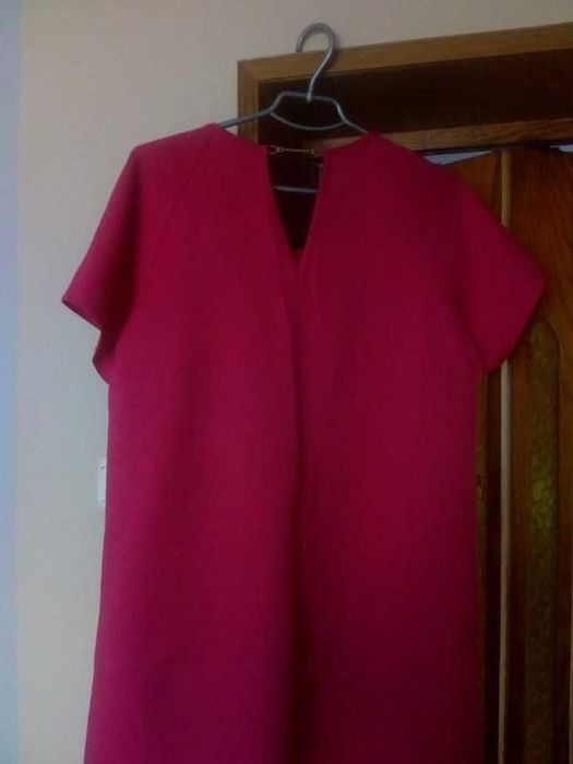 sukienka prosta z kieszeniami