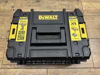 Walizka skrzynka Dewalt TSTak DCF899P2