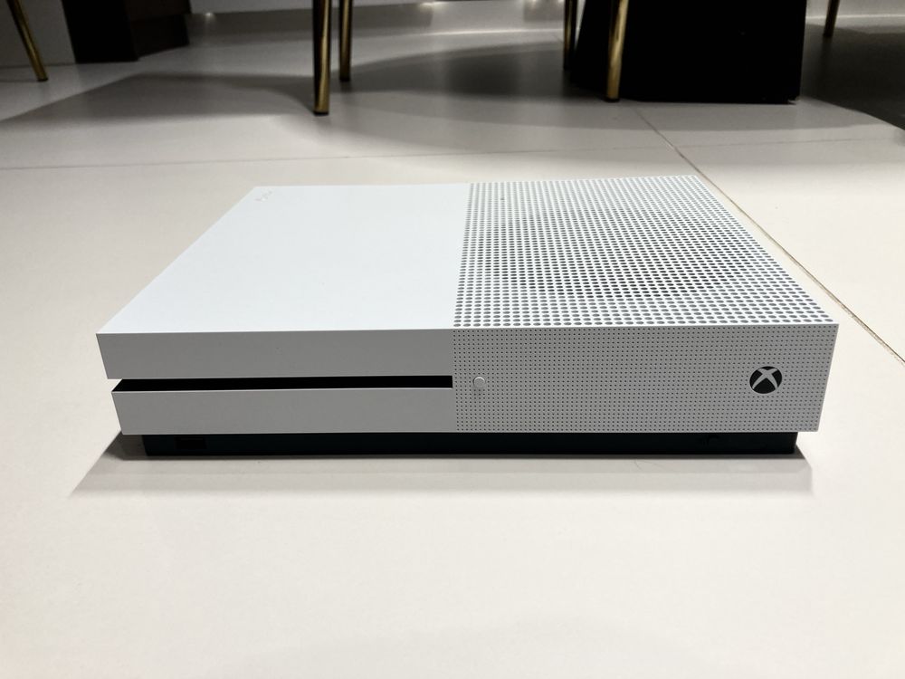Xbox one s o pojemności 1TB