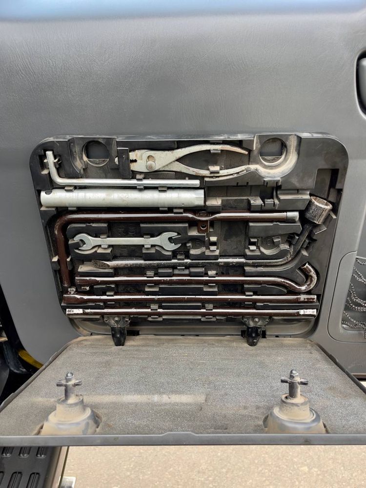 Продам Toyota Prado 120  4.0 AT 2008