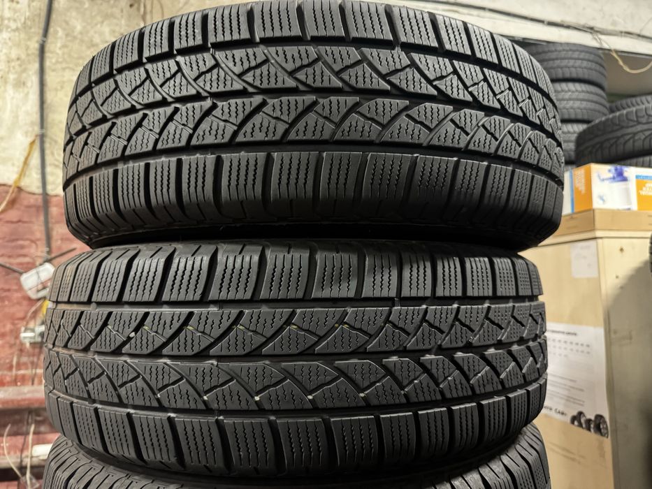 шини б.у зима 215/65 R16C Bridgestone Blizzak LM-18C склад резини