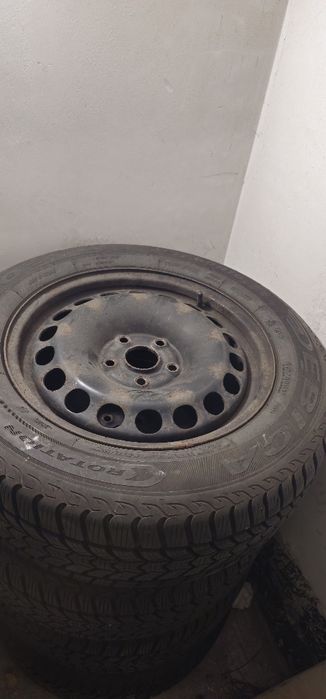 Koła zimowe 215/60/16 Dębica Frigo 2 Skoda Karoq Vw tiguan Audi 7-8 mm