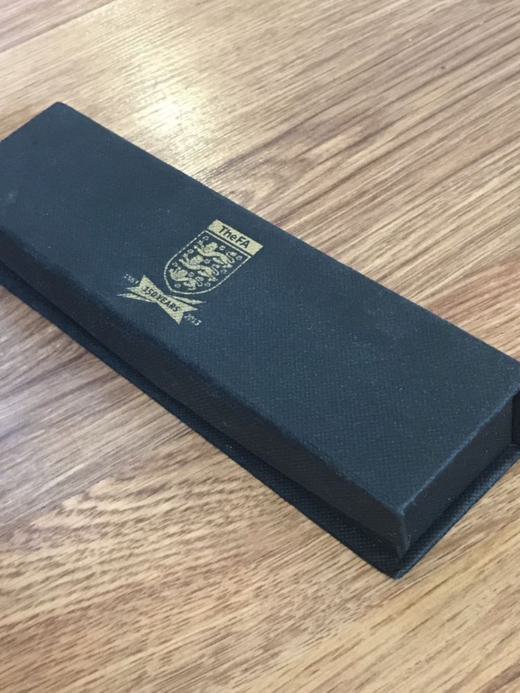 Юбилейная сувенирная ручка блокнот The FA в подарочной коробке футляре