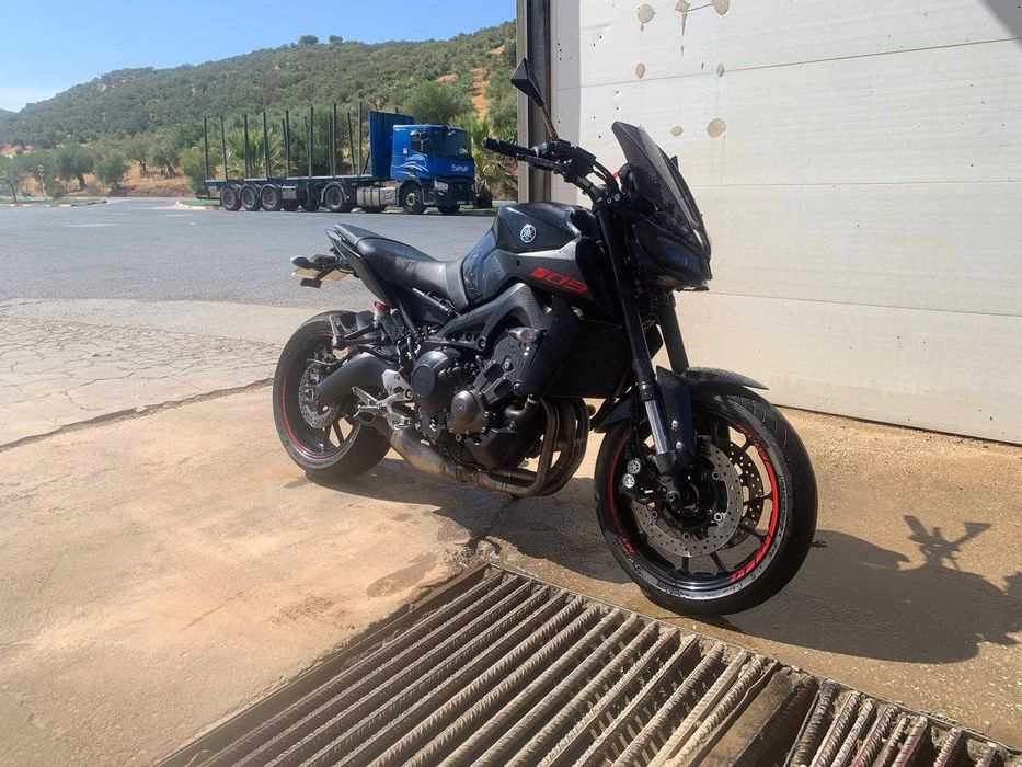 Yamaha MT09 2018