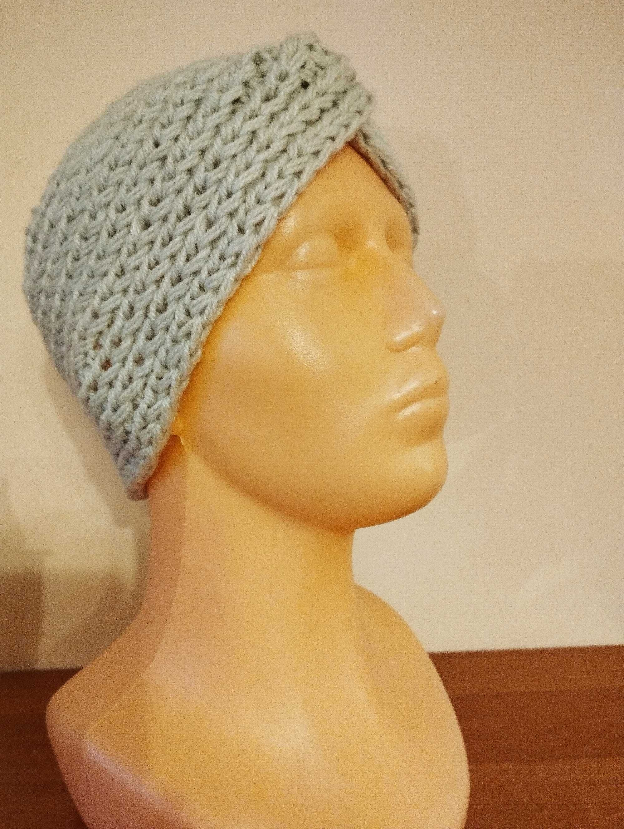 Szeroka, wełniana opaska na głowę; turban; rękodzieło
