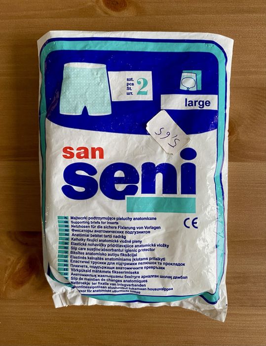 Oddam majtki podtrzymujące pieluchy anatomiczne Seni – 1 para