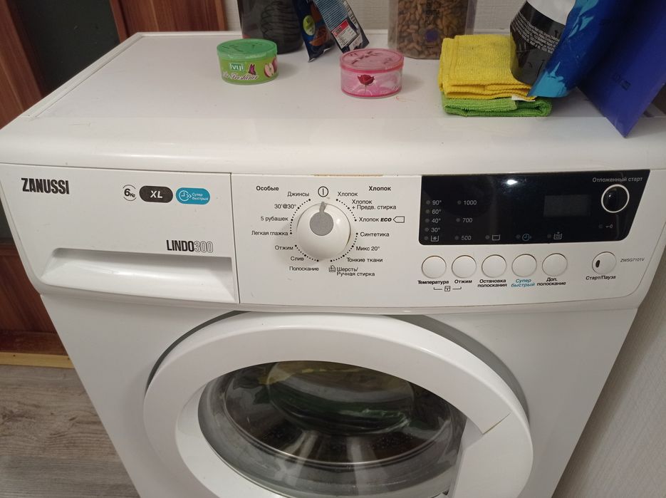 Стиральна машина Zanussi на запчастини