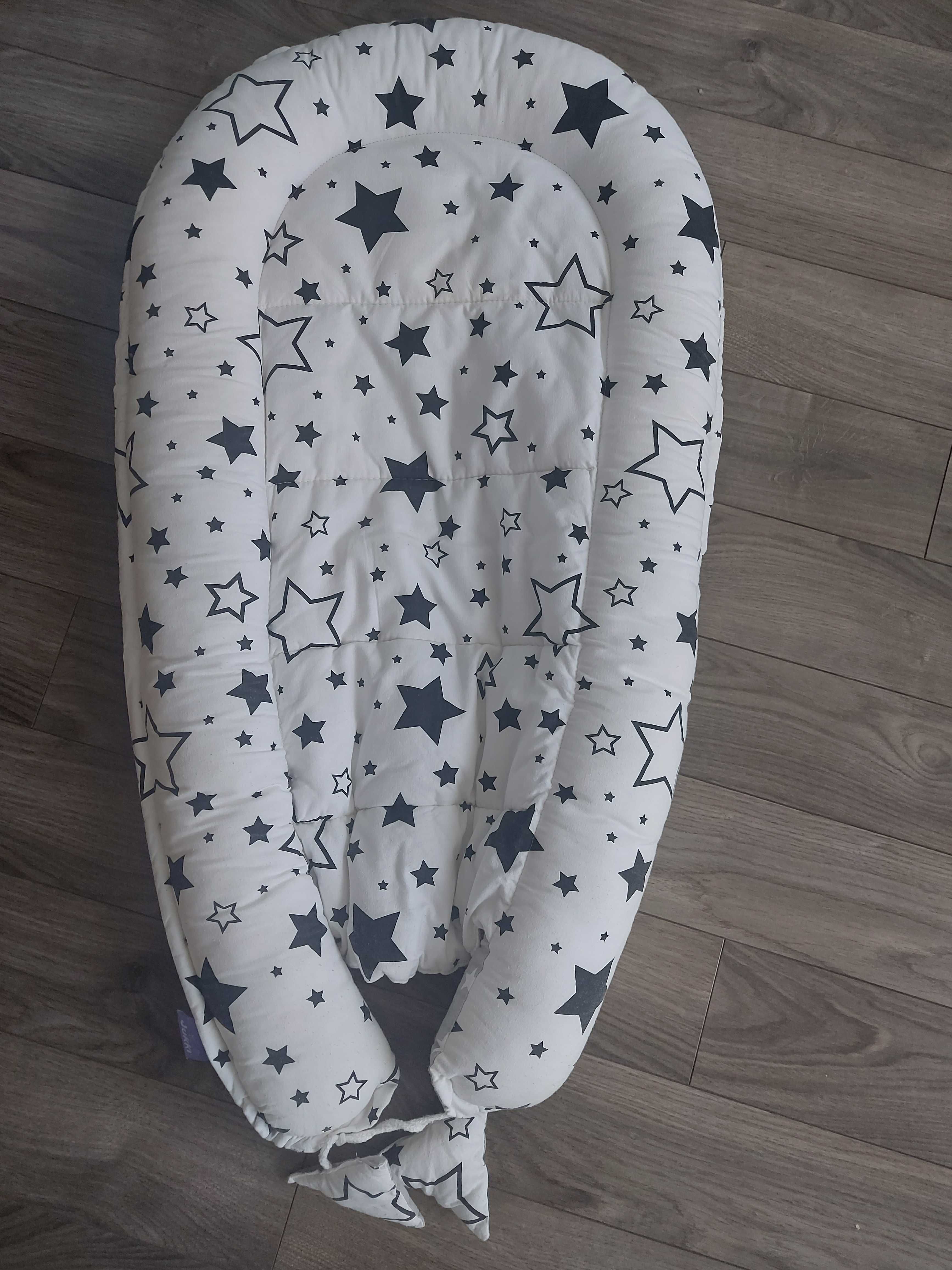 Dostawka Chicco next2me Magic jasny szary prześcieradła  łóżeczko